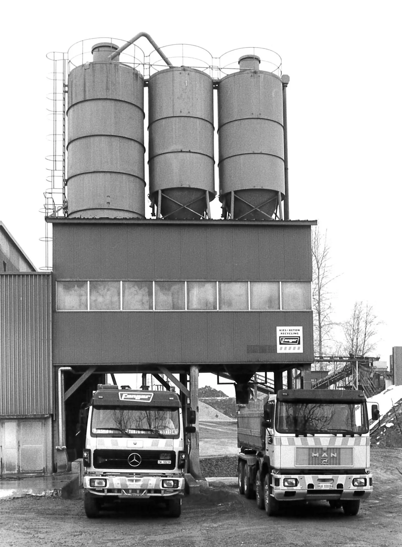 1989 — Ersatz Betonwerk am Dreiwässerkanal.